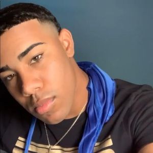 Meet your Posher, Emil